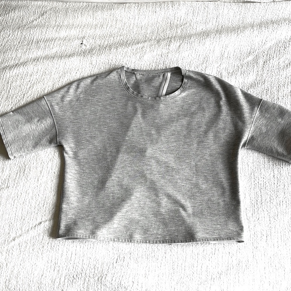 Lululemon short sleeve crop